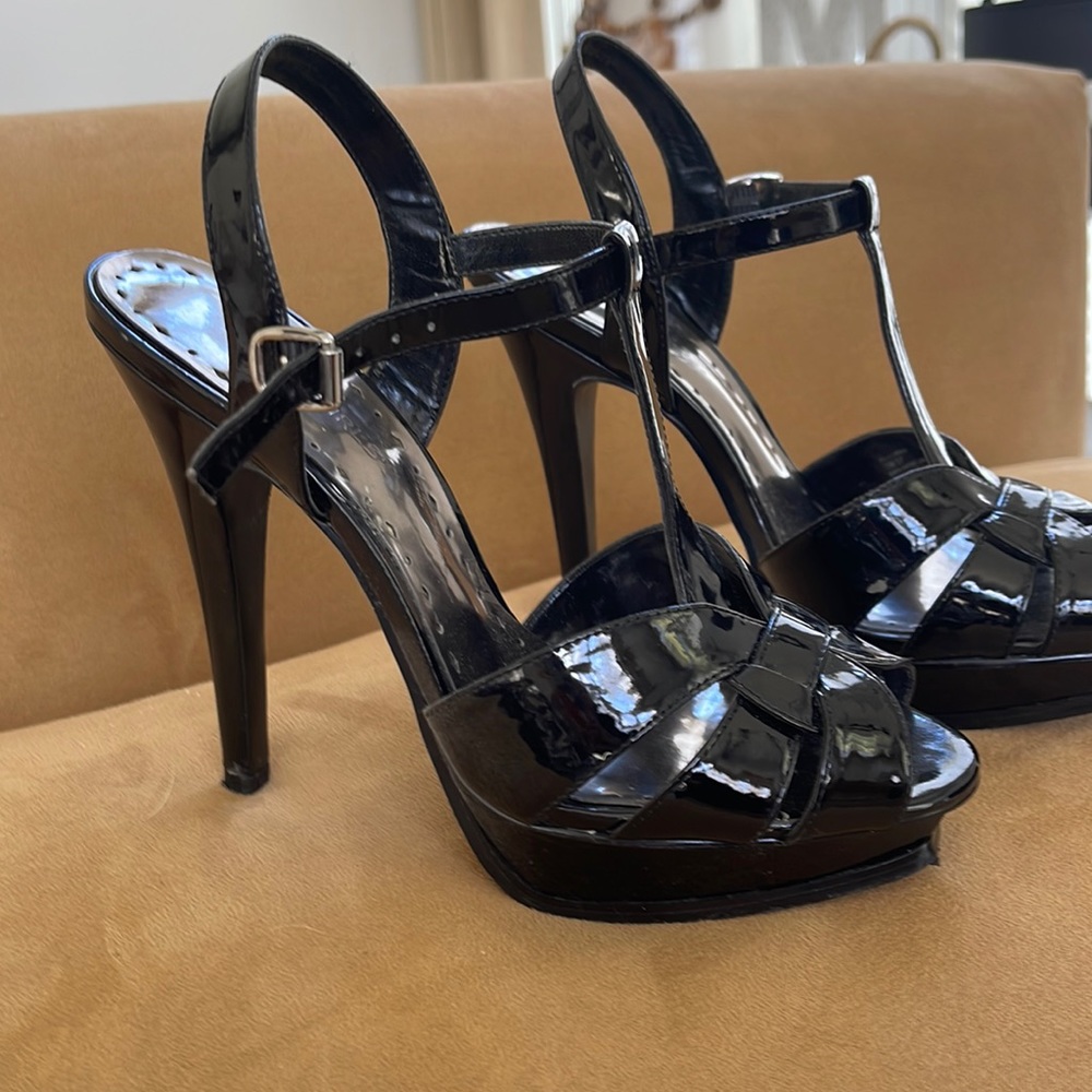 Black BCBG stilettos